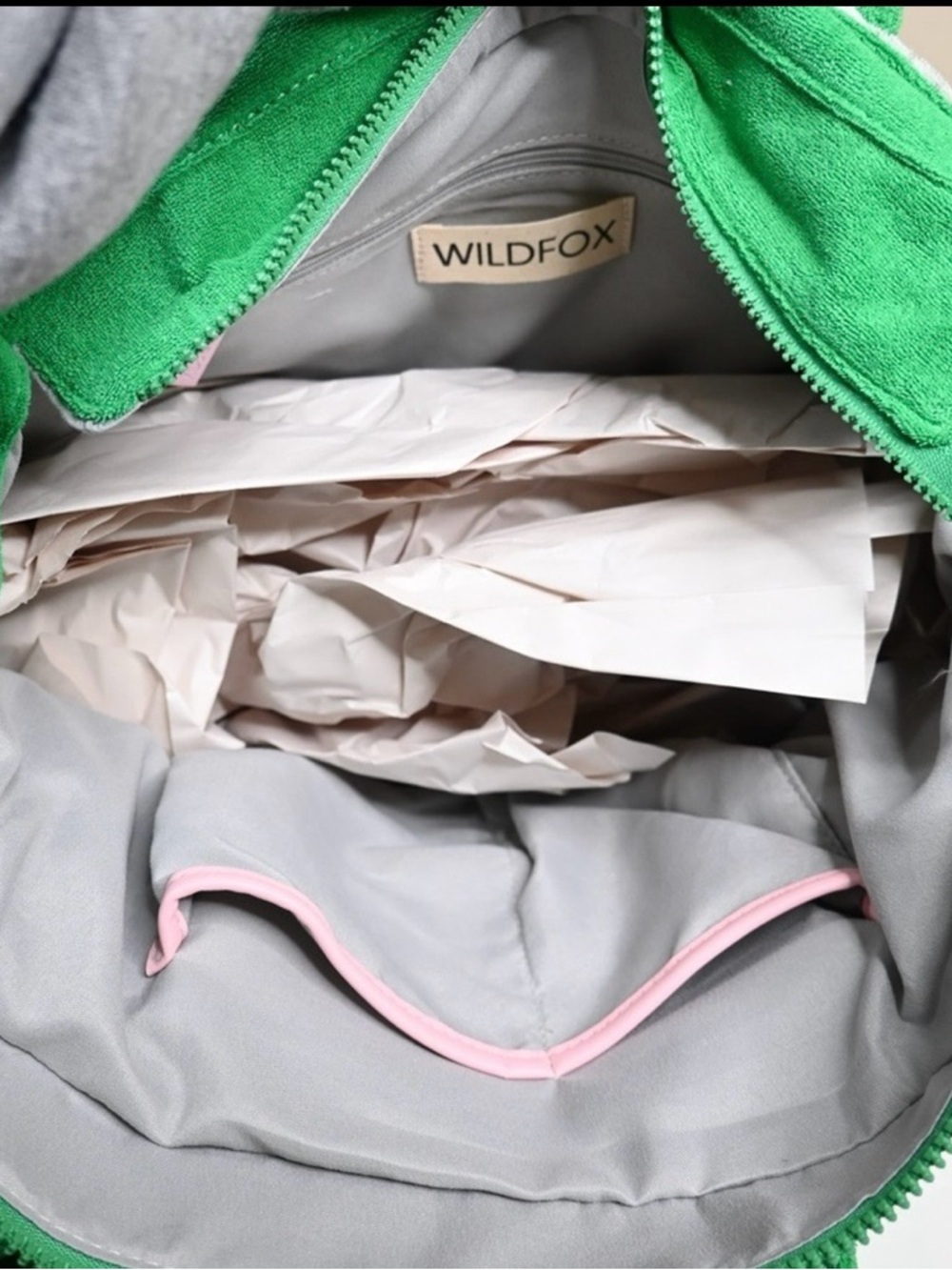 Wildfox Pineapple Embroidered Tote NWT - Picture 2 of 3